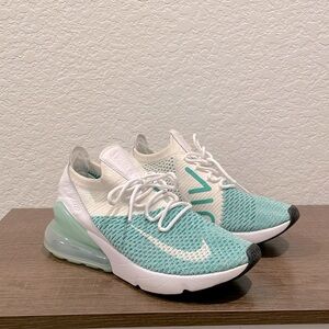 Nike Women’s Airmax 270